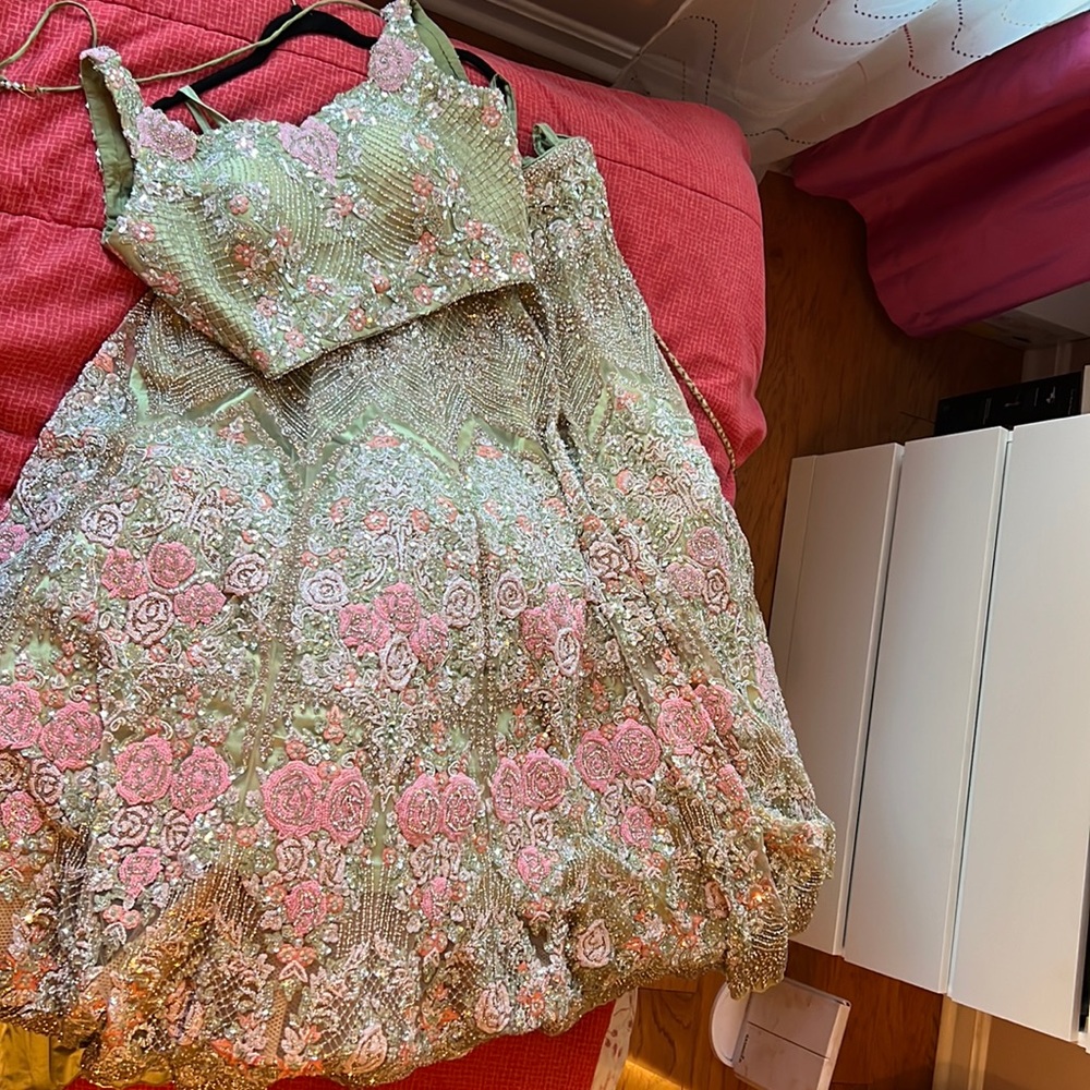 Selling this beautiful pista green bridal lengha (never worn)